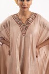 Samant Chauhan_Peach Cotton Silk Placement Embroidery Floral V Neck Flower Bud Kaftan _Online_at_Aza_Fashions