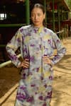 Raasa_Purple Modal Satin Abstract Mandarin Collar Aster Pattern Kurta With Pant _Online