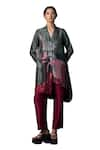 Buy_Clos_Grey Dupion Silk Printed Abstract Lapel Kurta With Pant 