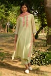 Buy_Priti Prashant_Green Mul Cotton Silk Printed Floral Notched Bulbul Embroidered Kurta Set _at_Aza_Fashions