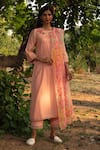 Shop_Priti Prashant_Peach Mul Cotton Silk Printed Flower Round Maina Pleated Kurta Set With Dupatta _Online_at_Aza_Fashions