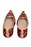 Shop_Aryavir Malhotra_Red Floral Vine Embroidered Juttis _Online_at_Aza_Fashions