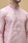 Arihant Rai Sinha_Peach Jacquard Art Silk Embroidered Placket Paisley Tonal Kurta _Online_at_Aza_Fashions
