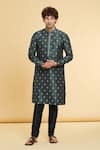 Buy_Arihant Rai Sinha_Grey Jacquard Silk Brocade Woven Sunrise Bloom Kurta _at_Aza_Fashions