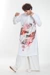 Buy_Anamika Khanna_White Linen Printed Artwork Kurta _at_Aza_Fashions