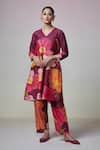 Buy_Dressfolk_Maroon Chanderi Digital Printed Floral V Neck Pahi Kurta And Pant Set _at_Aza_Fashions