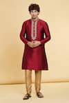 Buy_Arihant Rai Sinha_Maroon Jacquard Art Silk Embroidered Placket Floral Floret Kurta _at_Aza_Fashions