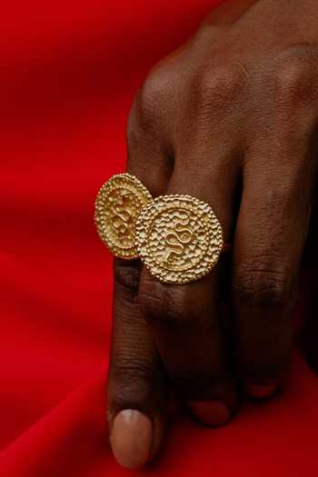 Buy_Arvino_Gold Plated Textured Snake Carved Coin Shaped Ring _Online_at_Aza_Fashions