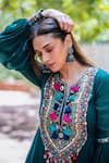 Buy_Karishma Khanduja Bareilly_Green Georgette Embroidery Thread Notched Geometric Anarkali And Flared Pant Set_Online