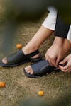 Buy_JVAM_Black Plain Page Sling Back Sandals _at_Aza_Fashions