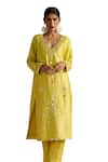 Buy_OHH CROW_Yellow Raw Silk Hand Embroidered Mirror Work Deep Plunge Kurta Pant Set 