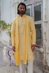 Shop_Amrit Dawani_Yellow Kurta Raw Silk Embroidery Thread Mirror Set With Stole 