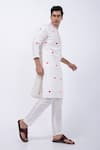 KAKA CALCUTTA_Ivory Kurta Bam Silk Embroidered Thread Lotus With Pyjama _at_Aza_Fashions