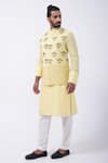 Buy_KAKA CALCUTTA_Yellow Suiting Embroidered Mirror Cutdana Bundi Jacket _at_Aza_Fashions