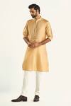 Buy_Raghavendra Rathore Jodhpur_Gold Silk Woven Threadwork The Junagarh Kurta _at_Aza_Fashions