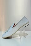 Shop_Hilo Design_Off White Zardozi Embroidered Granaa Shoes_at_Aza_Fashions