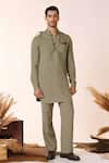 Buy_S&N by Shantnu Nikhil_Green Rayon Plain Short Kurta _at_Aza_Fashions