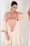 Buy_AKARA_Ivory Taffeta Silk Embroidery Mirror Notched And Sequin Yoke Kurta With Salwar 