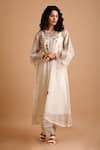 Buy_Mityan_Ivory Jute Silk Embroidered Thread Round Primrose Tunic With Inner _at_Aza_Fashions