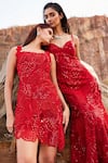 Buy_Mishru_Red Gown Organza Embroidery Sequin Gown Sweetheart Neck Celina With Cape 