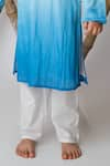 Mi Dulce An'ya_Blue 100% Organic Cotton Geometric Ombre Handwoven Kurta With Pant _Online_at_Aza_Fashions