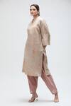 Buy_Ibai_Beige Handwoven Jamdani Muslin Peacock V Neck Carolina Kurta _Online_at_Aza_Fashions