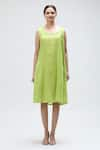 Buy_Ibai_Green Handwoven Jamdani Muslin Embroidered Thread Parrot Dress With Inner 