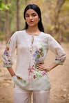 Pozruh by Aiman_Off White Linen Print Floral Round Neck Aruba Front Pleat Top _Online