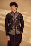 Buy_Alaya Advani_Black Kurta And Bundi Silk Embroidered Floral Honeycomb Set 