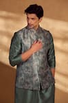 Alaya Advani_Green Bundi And Kurta Silk Printed Geometric Bandi With Set _Online_at_Aza_Fashions