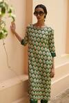 Urbankali_Green Viscose Muslin Print Floral Round Aahna Kurta With Pant _at_Aza_Fashions