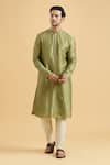 Buy_Aryavir Malhotra_Green Slub Silk Solid Straight Kurta _at_Aza_Fashions