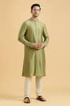 Buy_Aryavir Malhotra_Green Slub Silk Solid Straight Kurta _Online_at_Aza_Fashions