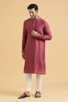 Aryavir Malhotra_Magenta Kurta Slub Silk Plain Straight With Pant _at_Aza_Fashions