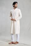 Aryavir Malhotra_Peach Cotton Embroidery Chikankari Thread Kurta Set _at_Aza_Fashions