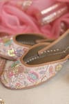 Buy_Coral Haze_Pink Zardosi Inayat Embellished Juttis 