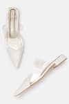 Shop_ZORI WORLD_White Plain Amor Heart Cut-out Toe Flats _at_Aza_Fashions