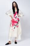 Buy_Taika by Poonam Bhagat_Ivory Chanderi Brushstroke Mandarin Collar Pattern Tunic With Pant _at_Aza_Fashions