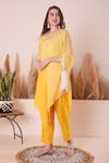 Surabhi Arya_Yellow Mul Chanderi Embroidery Thread V Neck Sequin Kurta And Pant Set _at_Aza_Fashions