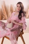 Surabhi Arya_Pink Kurta And Pant Mul Chanderi Embroidery Zari Square Neck Thread Set _Online