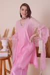 Surabhi Arya_Pink Kurta And Pant Mul Chanderi Embroidery Zari Thread Blunt V Neck Palazzo Set _Online