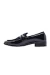 NR BY NIDHI RATHI_Black Dual Tone Buckle Detail Loafers _at_Aza_Fashions