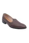 NR BY NIDHI RATHI_Brown Textured Mojari Loafers _Online_at_Aza_Fashions