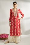 Buy_Gopi Vaid_Red Cotton Silk Printed Floral V Neck Tunic _at_Aza_Fashions