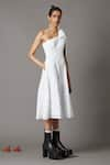 Buy_Quod_White 100% Cotton Asymmetric Socket One Shoulder Midi Dress _at_Aza_Fashions