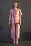 Buy_Clos_Pink Dupion Silk Print Abstract Round Geometric Kaftan With Pant _at_Aza_Fashions