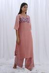 Buy_Khat_Pink Chanderi Silk Embroidery Round Neck Kurta With Pant _at_Aza_Fashions