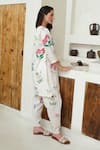 Buy_ROZA_Ivory Linen Printed Floral V-neck Amelia Short Kurta With Pant 