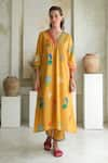 Shop_ROZA_Yellow Linen Print Marigold V Neck Floral Kurta With Pant _Online_at_Aza_Fashions