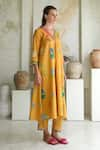 ROZA_Yellow Linen Print Marigold V Neck Floral Kurta With Pant _at_Aza_Fashions